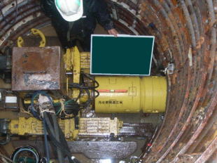 ���i�H��